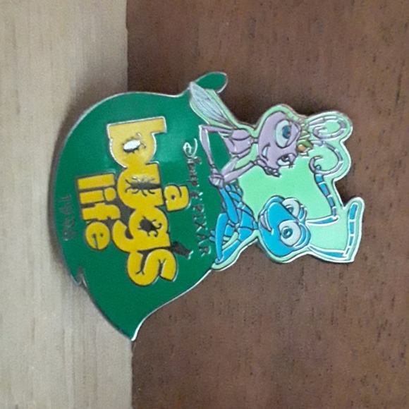 Bugs Life pin - Picture 1 of 2